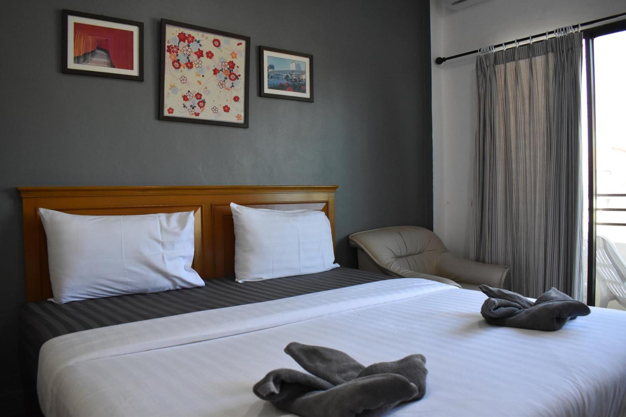 Karon サラ ブア ルーム カロン Bed & Breakfast エクステリア 写真